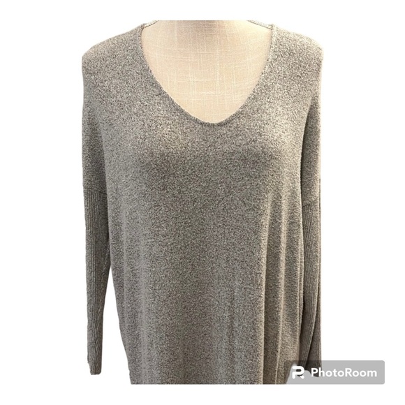 American Eagle Long Gray Sweater Size XS - Picture 2 of 8